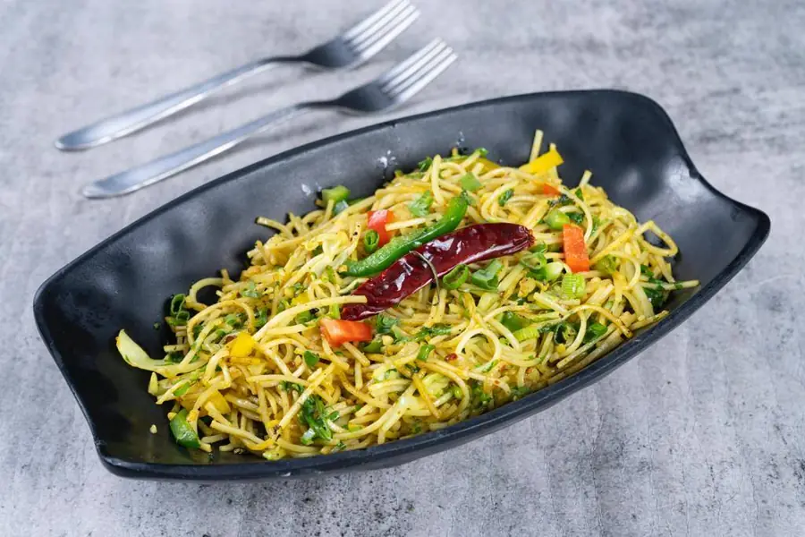 Singapuri Bhel at Leval-1 Restaurant & Caterers, Surat